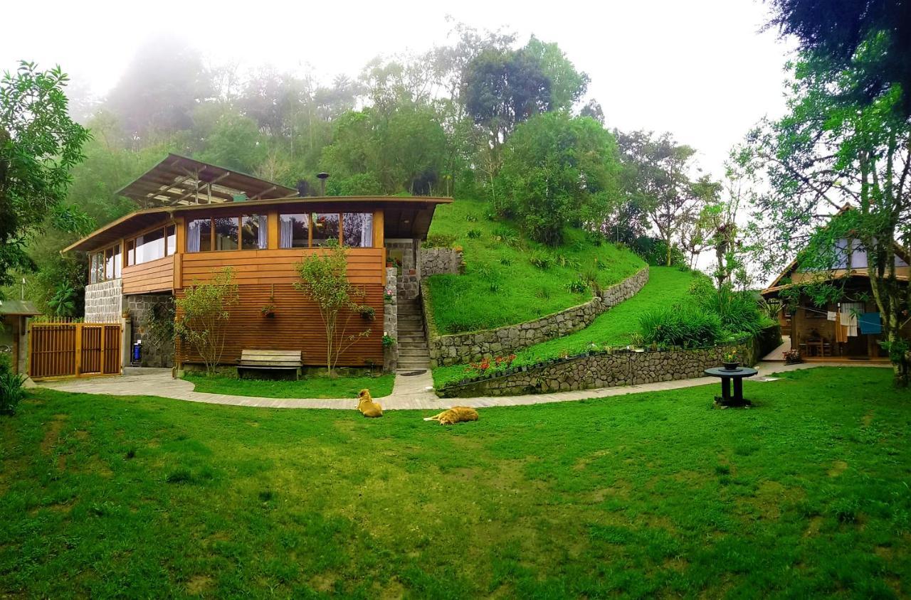 Finca Petrona Calacali Exterior photo